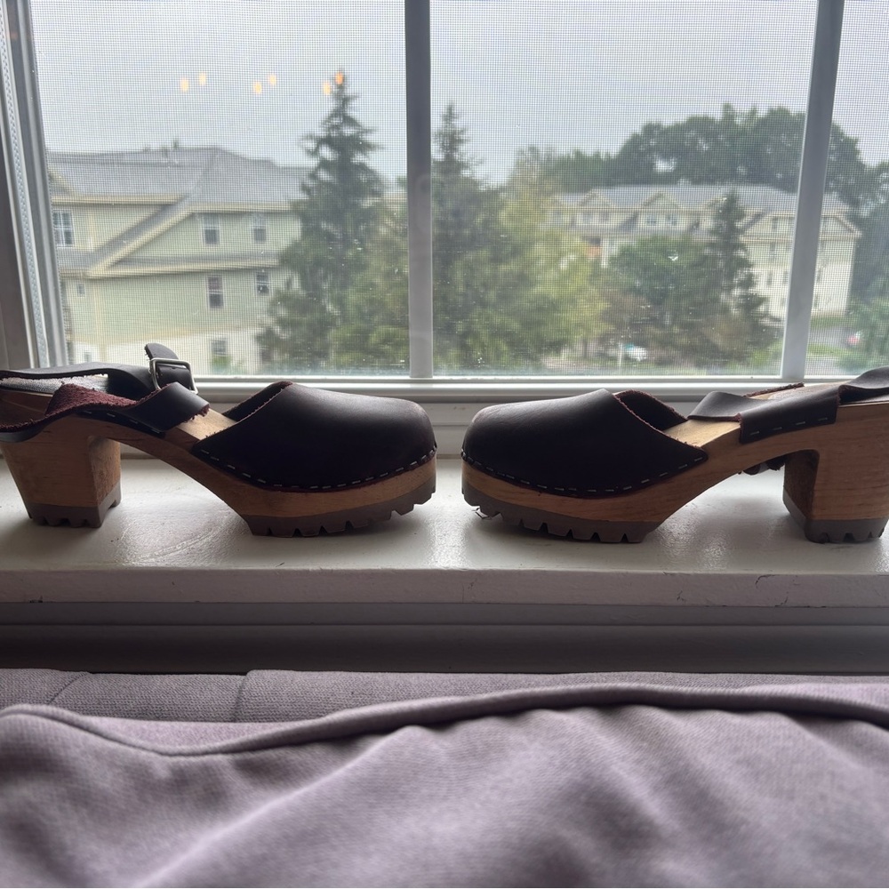 Elegant Maroon Leather Mules with Wooden Heel